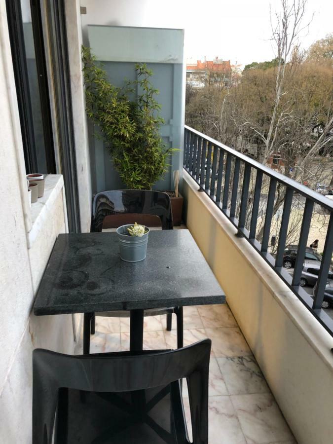 Apartamento Jose Estevao Apartment Lisbon Luaran gambar